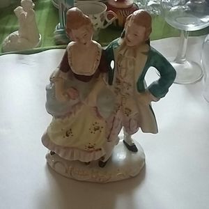 Ceramic figures